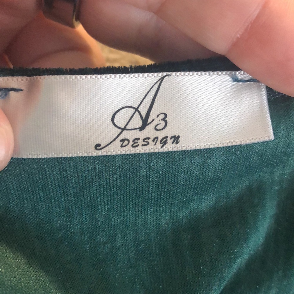 🎉4 for $20 A3 Design Green Velvet Bodysuit, size small - Picture 5 of 6